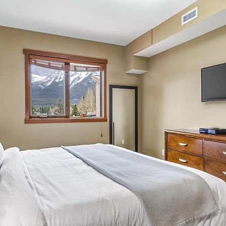 Alluring Mountain View Condo - Right In The Heart Of Downtown - Managed By Little Sister Getaways Кенмор Екстер'єр фото