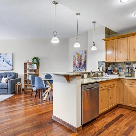 Alluring Mountain View Condo - Right In The Heart Of Downtown - Managed By Little Sister Getaways Кенмор Екстер'єр фото