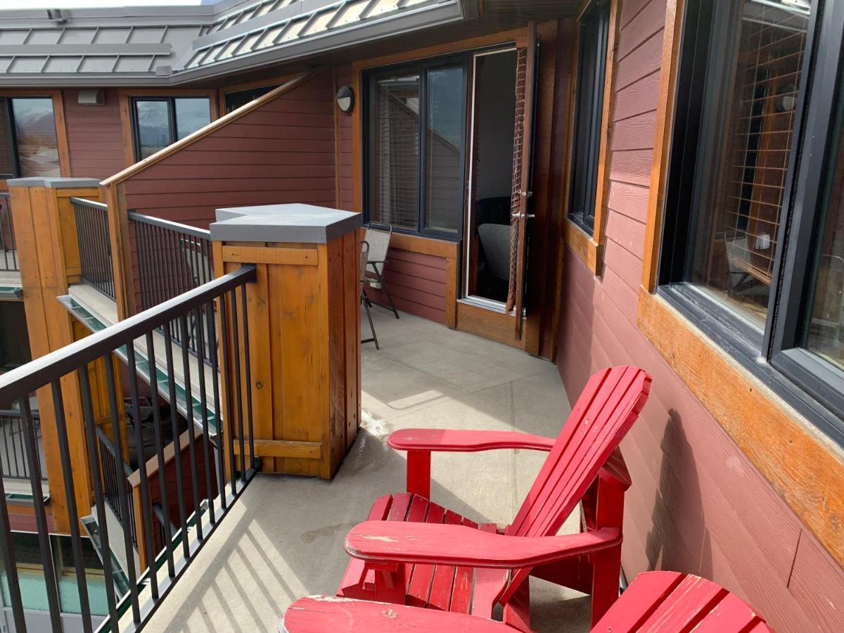 Alluring Mountain View Condo - Right In The Heart Of Downtown - Managed By Little Sister Getaways Кенмор Екстер'єр фото