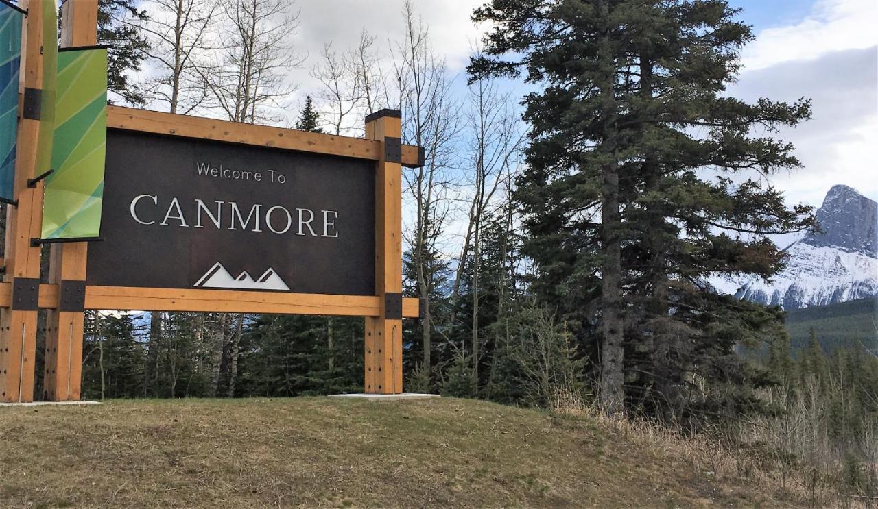 Alluring Mountain View Condo - Right In The Heart Of Downtown - Managed By Little Sister Getaways Кенмор Екстер'єр фото