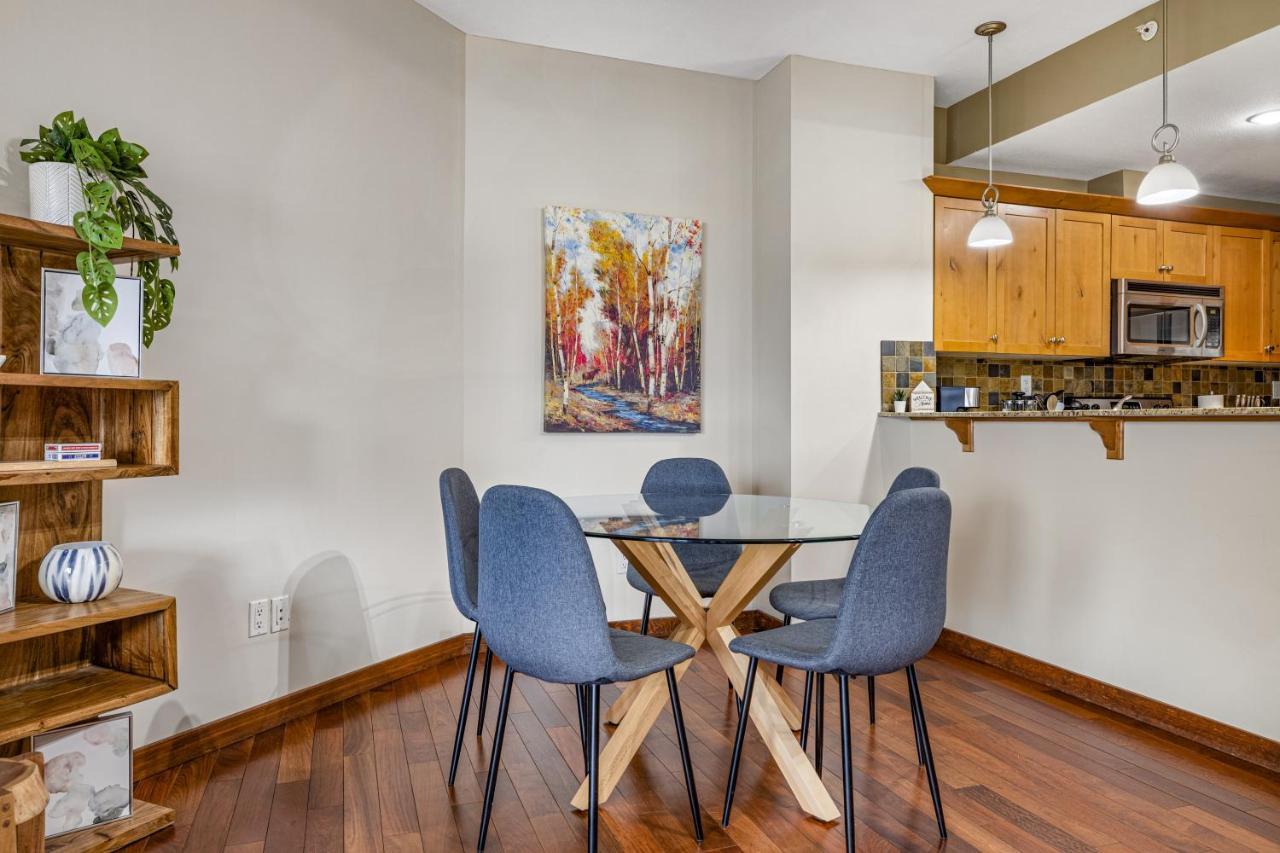 Alluring Mountain View Condo - Right In The Heart Of Downtown - Managed By Little Sister Getaways Кенмор Екстер'єр фото