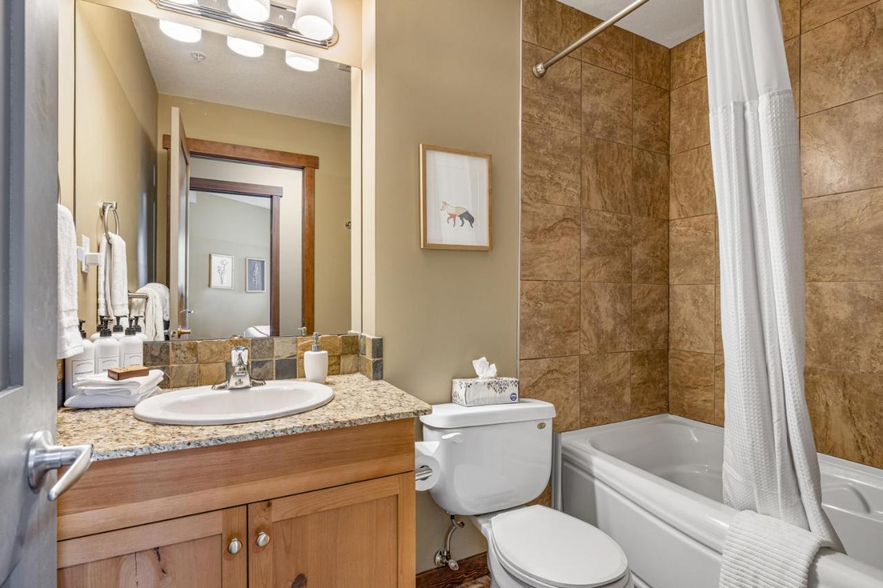 Alluring Mountain View Condo - Right In The Heart Of Downtown - Managed By Little Sister Getaways Кенмор Екстер'єр фото